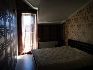 Apartament cu 3 camere, 96 m², Poșta Veche, Chișinău foto 5