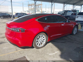 Tesla Model S foto 7