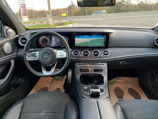 Mercedes E-Class foto 8