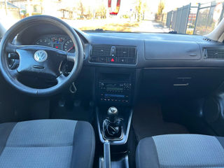 Volkswagen Golf foto 4