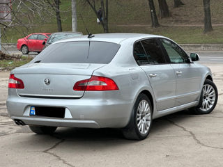 Skoda Superb foto 3