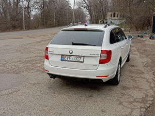 Skoda Superb foto 3