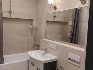 Apartament cu 2 camere, 65 m², Centru, Chișinău foto 7