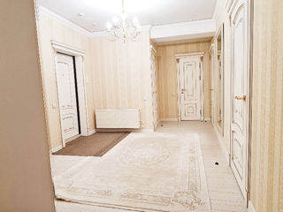 Apartament cu 2 camere, 84 m², Buiucani, Chișinău foto 7