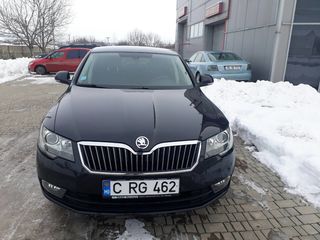 Skoda Superb foto 1