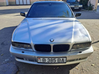 BMW 7 Series foto 5