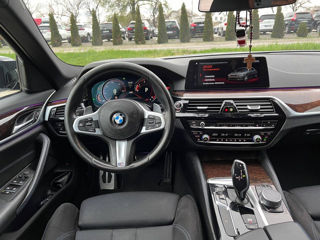 BMW 5 Series foto 3