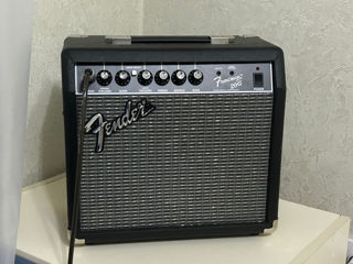 Продам новый комбо усилитель Fender Frontman 20g(20w)