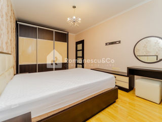 Apartament cu 3 camere, 120 m², Buiucani, Chișinău foto 15