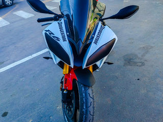 Yamaha YZF  R6 foto 3