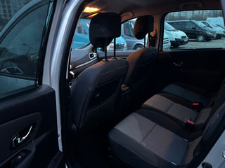 Renault Grand Scenic foto 11