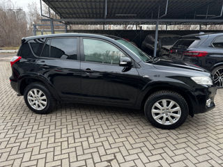 Toyota Rav 4 foto 4