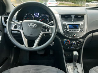 Hyundai Solaris foto 7