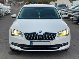 Skoda Superb foto 4