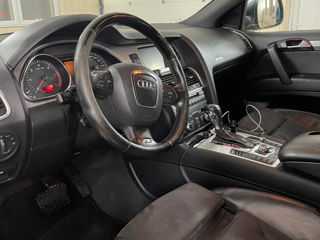 Audi Q7 foto 8