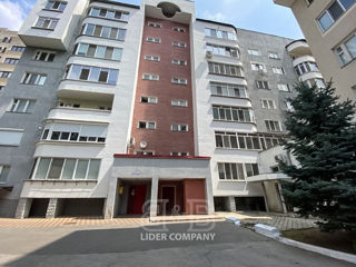 Apartament cu 4 camere, 130 m², Centru, Chișinău