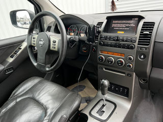 Nissan Pathfinder foto 10