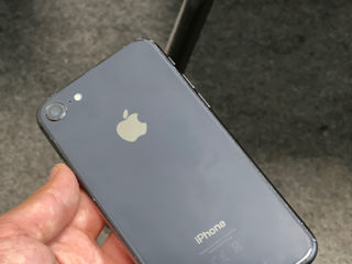 Iphone 8 64gb black foto 2