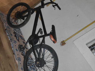 Vând bicicletă BMX urgent foto 8