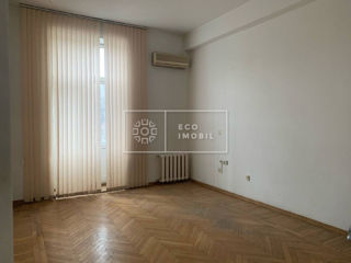 Apartament cu 3 camere, 93 m², Centru, Chișinău foto 2