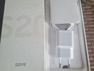 Samsung s20FE фото 5
