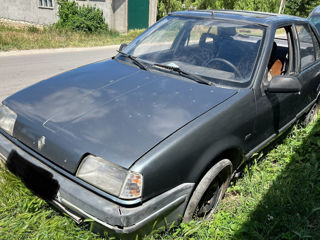 Renault 19 Piese   1.4 Benzin foto 2