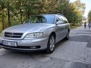 Opel Omega foto 2