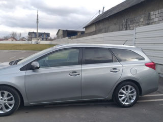 Toyota Auris foto 3