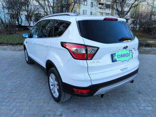 Ford Kuga foto 6