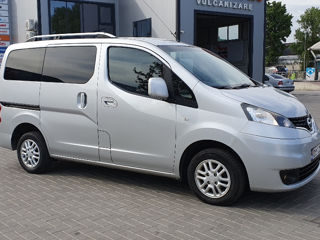 Nissan NV200 фото 0