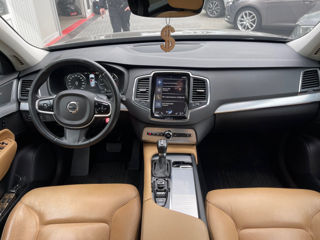 Volvo XC90 foto 10