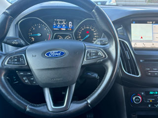 Ford Focus foto 15