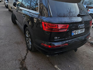 Audi Q7 foto 9