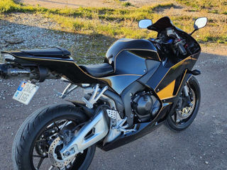 Honda CBR 600 RR foto 2