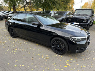 BMW 5 Series foto 6