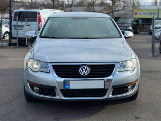 Volkswagen Passat foto 3