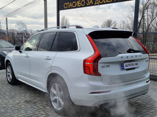 Volvo XC90 foto 4