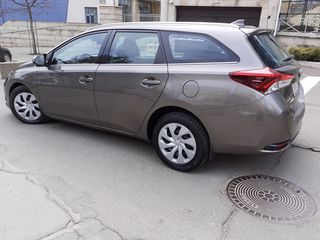 Toyota Auris foto 6