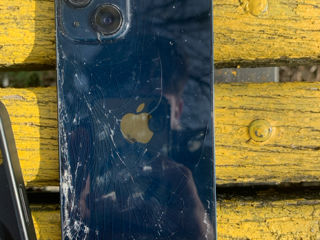 iPhone 13 Stecla Din spate stricata foto 2