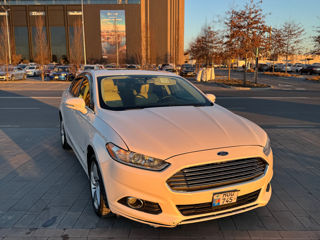 Ford Fusion foto 4