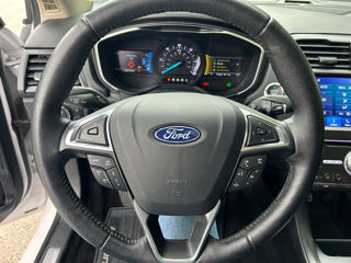 Ford Fusion фото 17