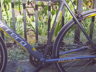 Urgent vind bicicleta Carrera 'limited edition' (4000 mii lei ) foto 5