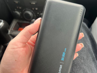 Vând power bank. Nu l-am folosit niciodată, cumpărat din Germania,pur și simplu nu-mi merge la IPhon foto 3