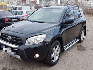 Toyota Rav 4 foto 1