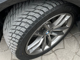 BMW 5 Series foto 4