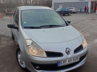 Renault Clio foto 7