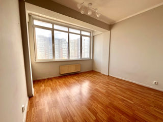 Apartament cu 2 camere, 68 m², Botanica, Chișinău foto 7