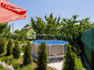 Casă de vânzare în Ialoveni, 2 nivele, cu reparație, teren 14 ari.  foto 2
