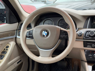 BMW 5 Series foto 11