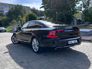 Volvo S90 foto 2